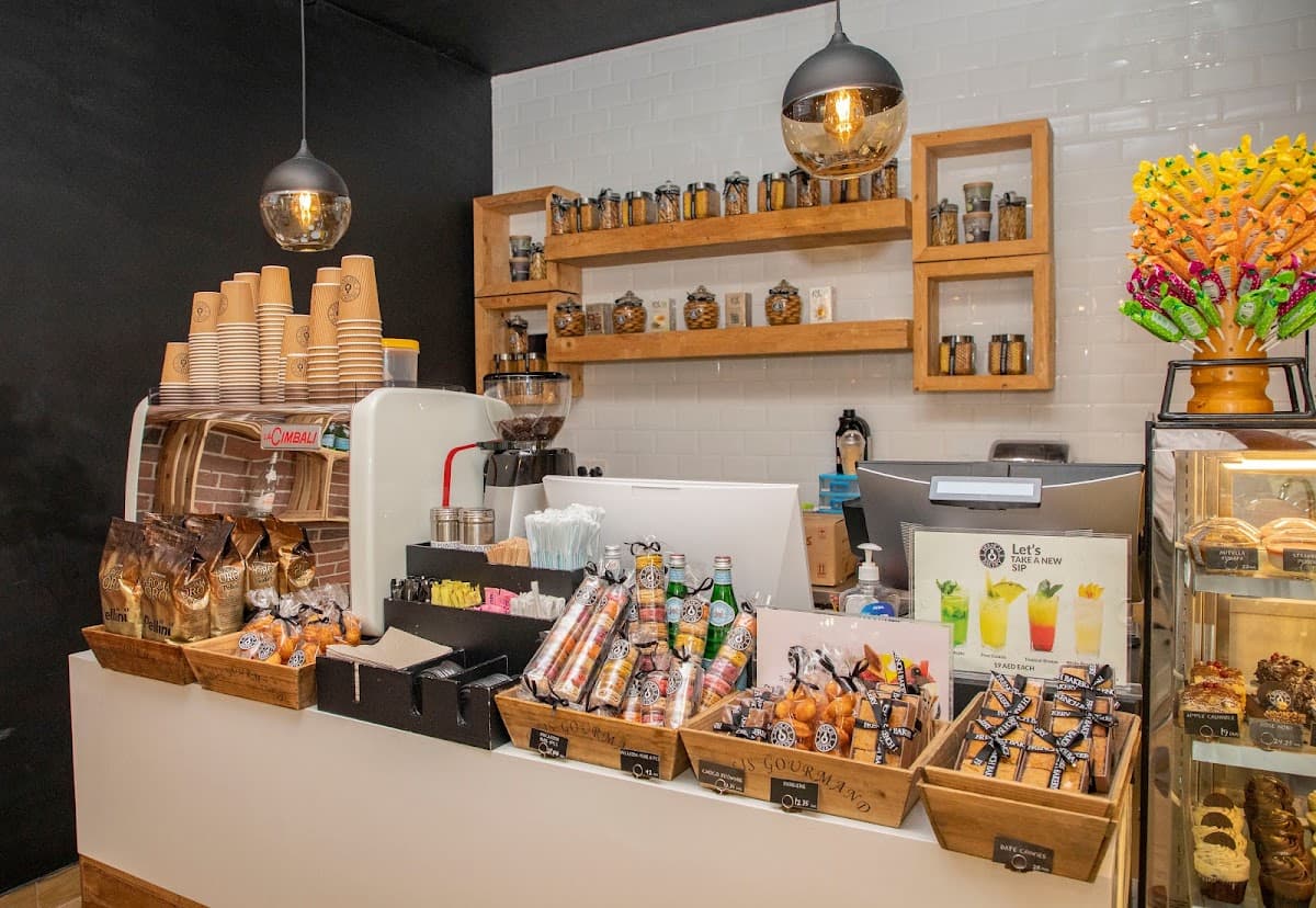 Wedding cake by French Bakery | Birthday Cakes | Cake Shop