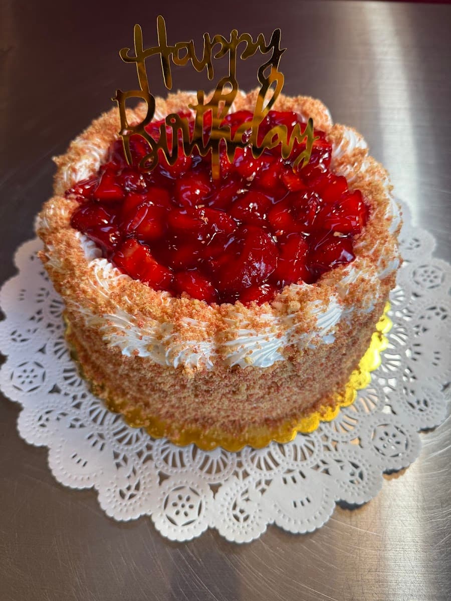 Wedding cake by Tina’s Sweet Cake Bake Shop LLC