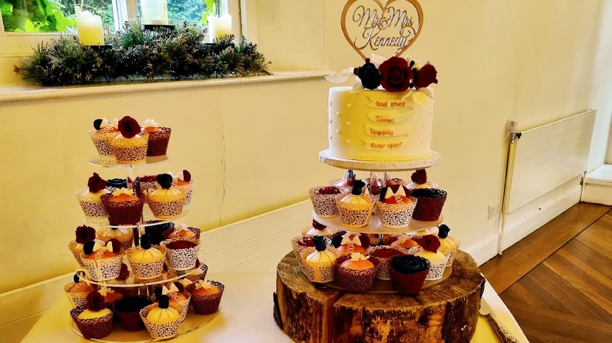 Wedding cake by Infinity Cakes