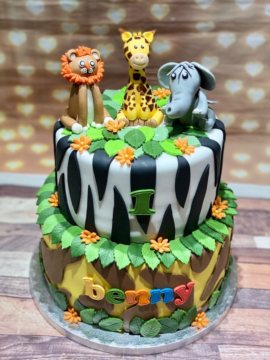 Wedding cake by Michèlle's Sweets