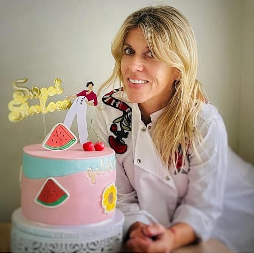 Wedding cake by Cakes Maker LLC