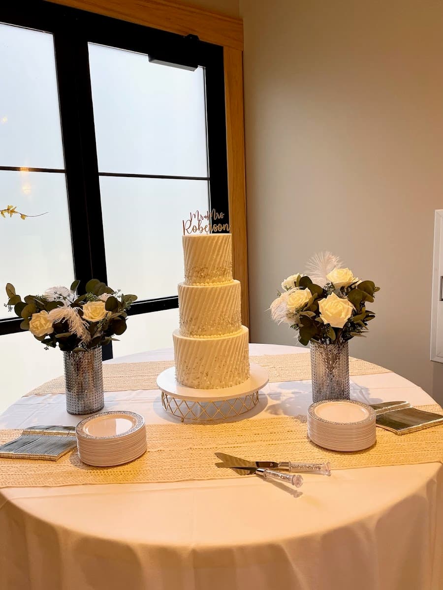 Wedding cake by Kim’s Kakery, Bakery & Café