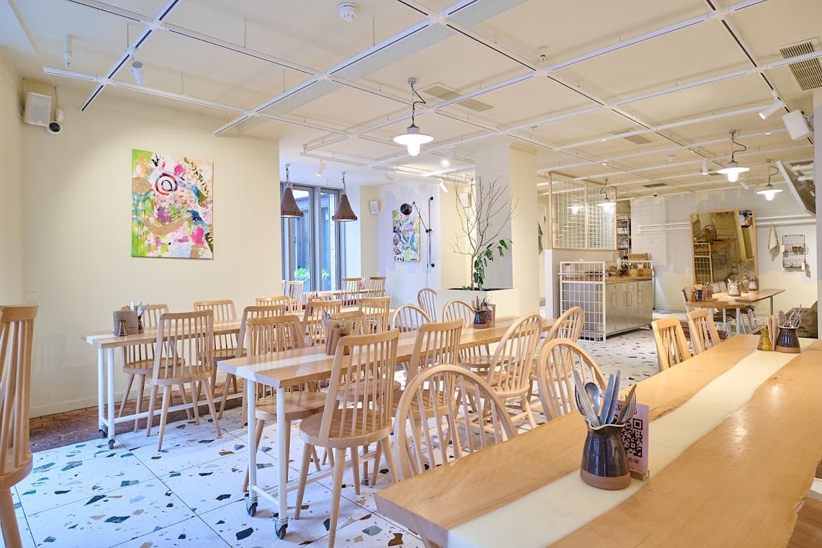 Wedding cake by Chestnut Bakery, Covent Garden