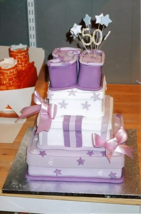 Wedding cake by Elizabethan Cakes