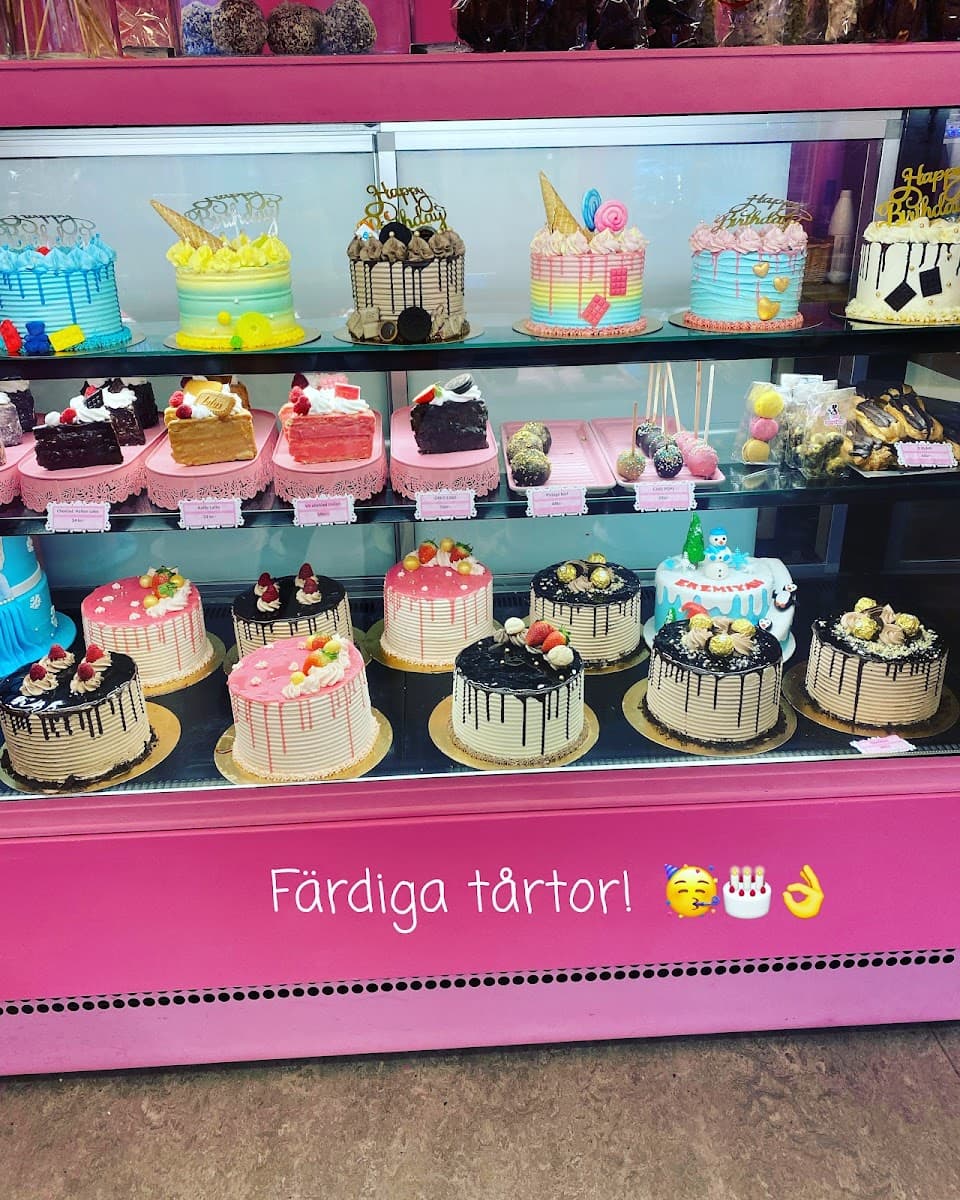 Wedding cake by Tooty Tårta