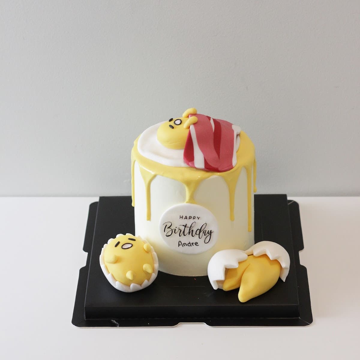Wedding cake by SpaceRabbit Cake studio