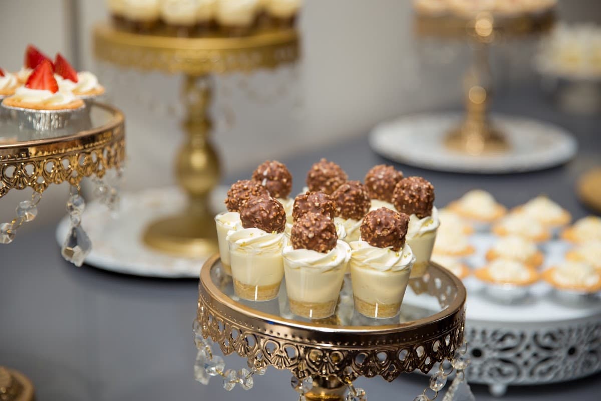 Wedding cake by Patisserie Tania