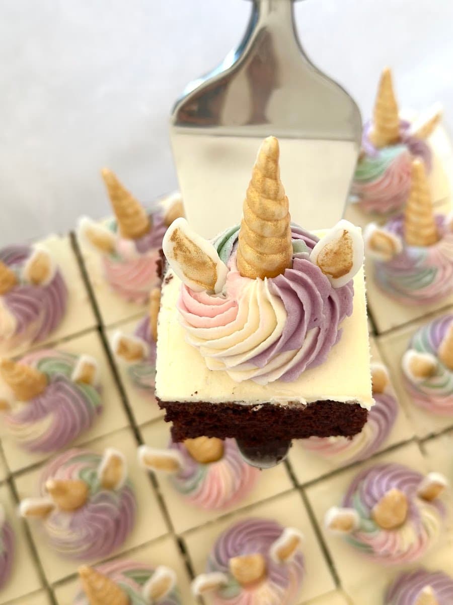 Wedding cake by Sugar & Smiles