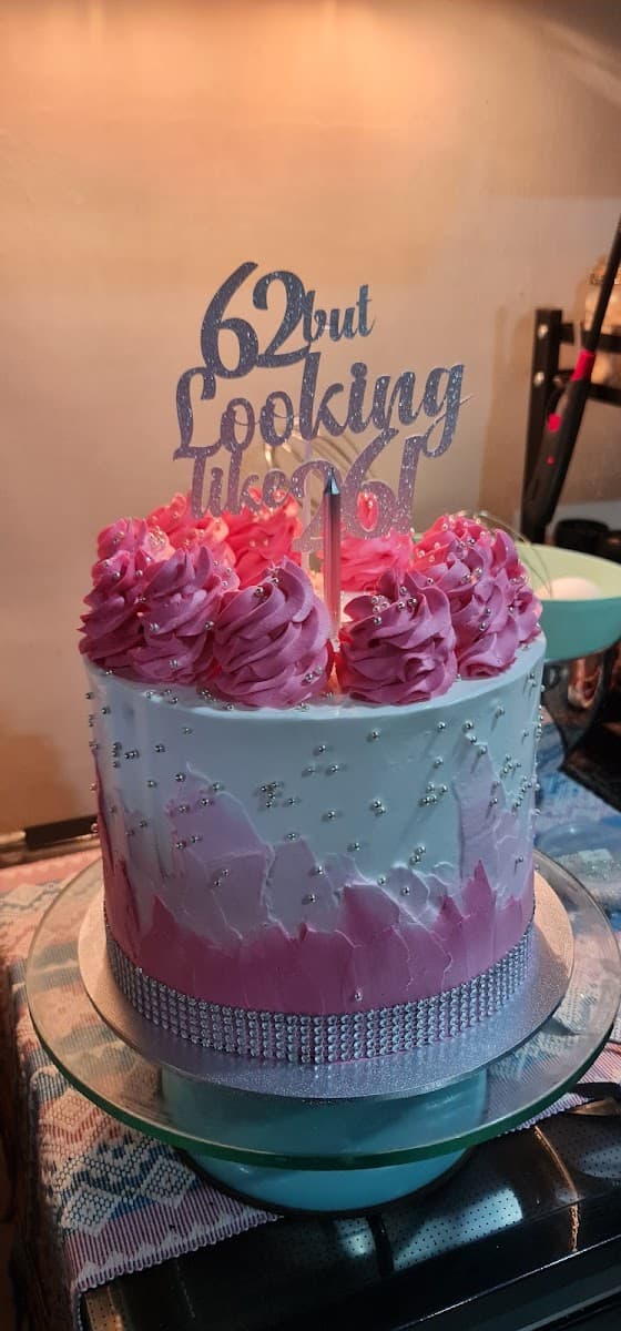 Wedding cake by E.L.I CRAFT AND PRINTS former MOMMY BAKER DAVAO