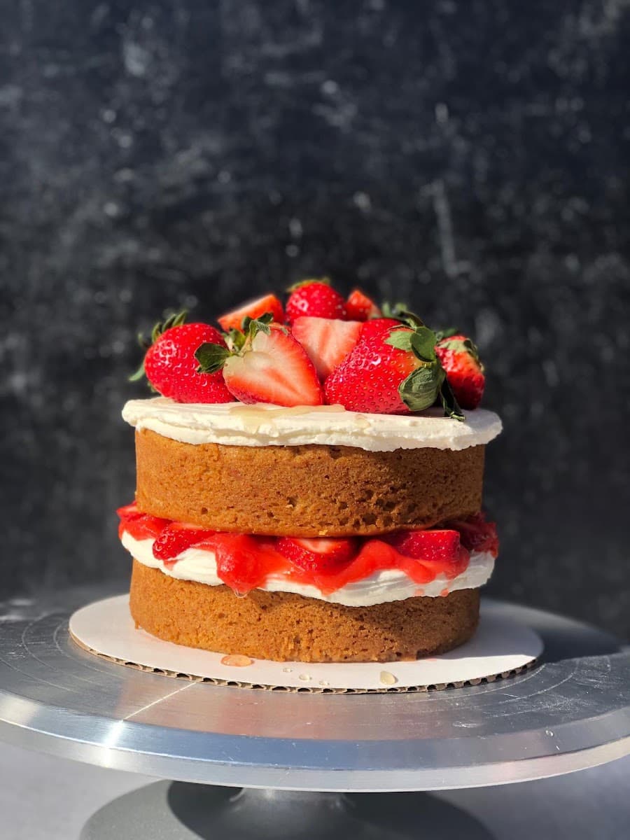 Wedding cake by VTasteCakes – Online Vegan Bakery (Pre-Order Only)