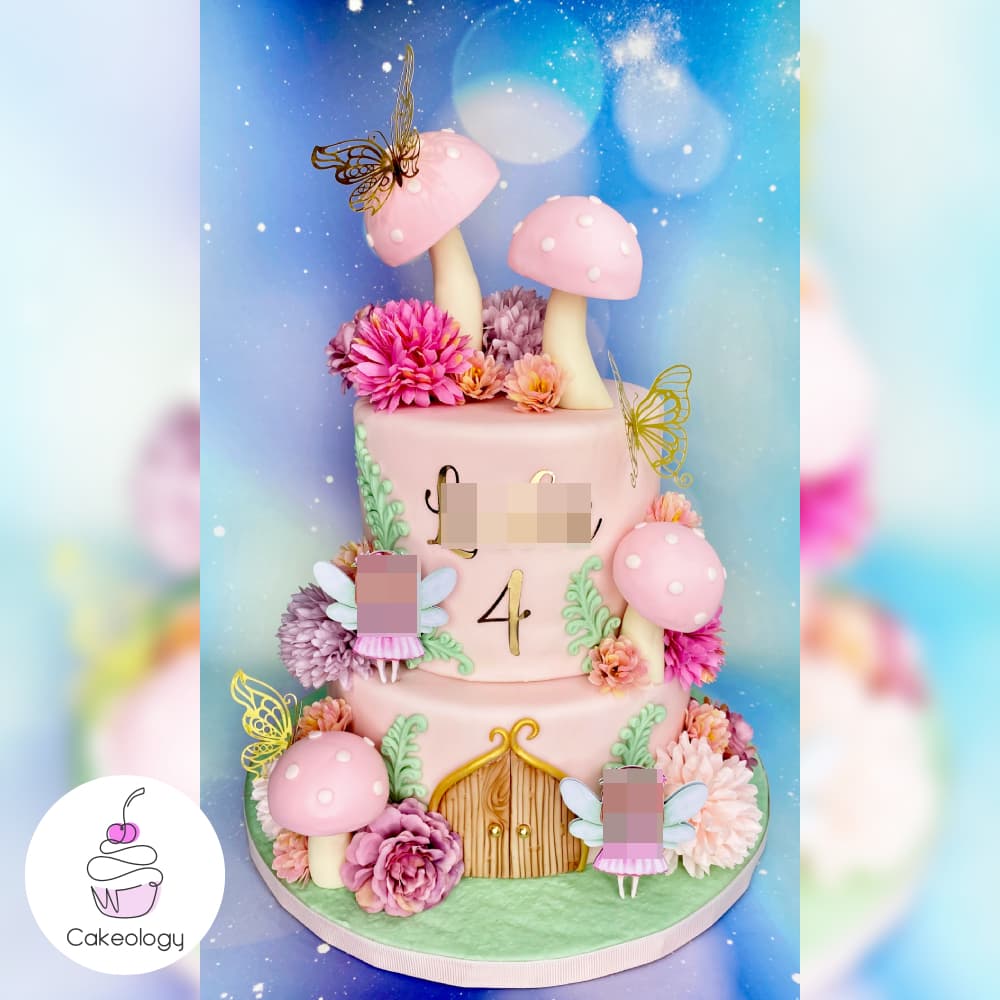 Wedding cake by Cakeology