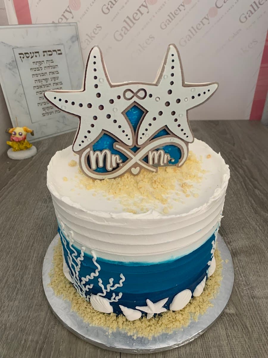 Wedding cake by Gallery of Cakes